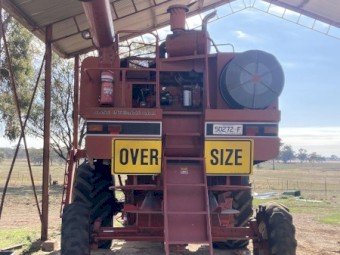 1996 Case IH  1666 & 1010 front