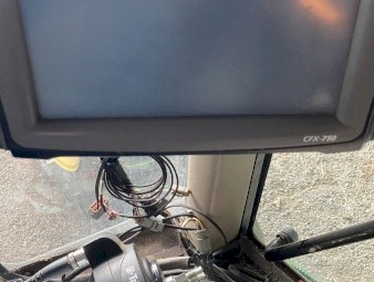 Trimble GPS System ezi pilot and 750 screen