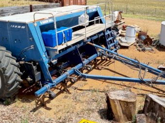 Agrowdrill JPC2000 Seed Drill