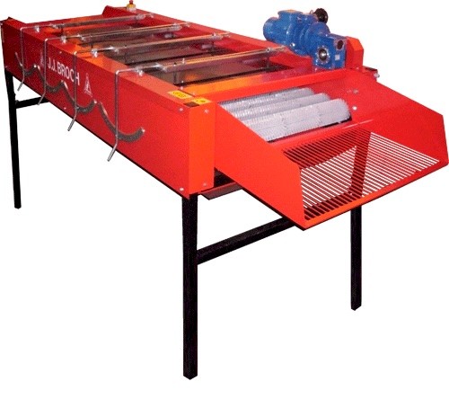 JJ Broch Garlic Brushing Table