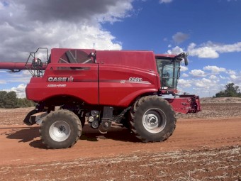 2020 Case IH 9250 Header with 60ft Midwest Front and Trailer