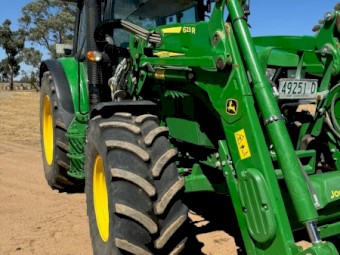 2016 John Deere 6115M with 623R Loader