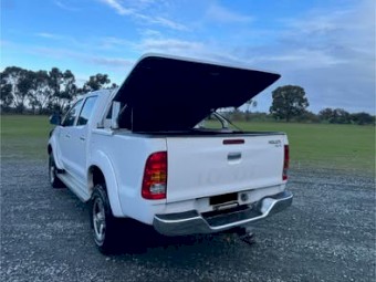 2005 Toyota Hilux SR5