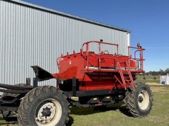 Horwood bagshaw scaribar & 7000Ltr quad cart