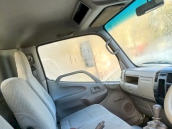 2001 Hino Tray Truck 8500gvm