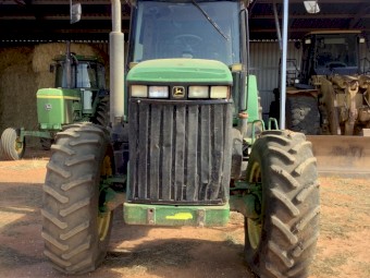 1999 John Deere 8400 Tractor