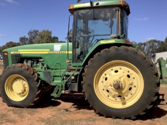 1999 John Deere 8400 Tractor
