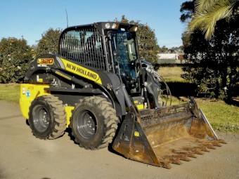 11/2023 NEW HOLLAND L320 SUPER BOOM HIGH-FLOW SKID STEER LOADER