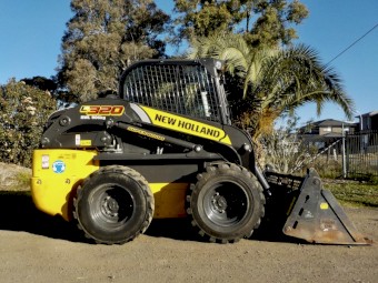 11/2023 NEW HOLLAND L320 SUPER BOOM HIGH-FLOW SKID STEER LOADER