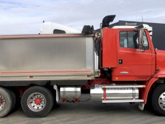 Freightliner FL112 Tipper