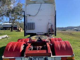 2005 Kenworth T604 Prime Mover