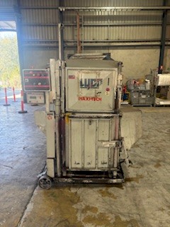 LYCO Bale - Maxi Tech  - press with conveyor belt feeder