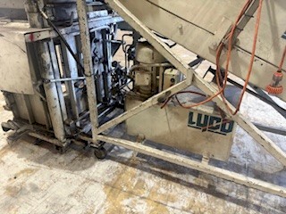 LYCO Bale - Maxi Tech  - press with conveyor belt feeder