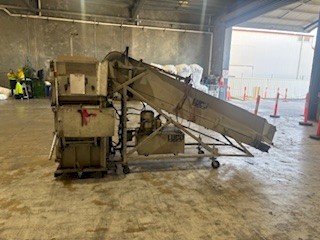 LYCO Bale - Maxi Tech  - press with conveyor belt feeder