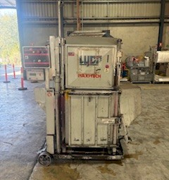 LYCO Bale - Maxi Tech  - press with conveyor belt feeder