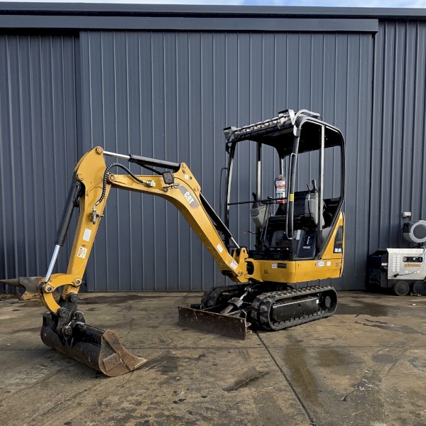 Caterpillar 301.4 Mini Excavator (2018) + Buckets & Optional Trailer