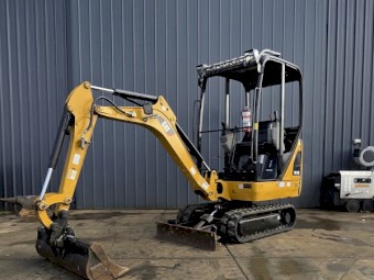 Caterpillar 301.4 Mini Excavator (2018) + Buckets & Optional Trailer