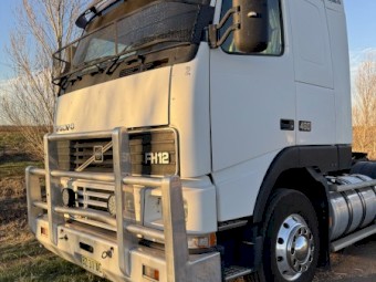 Volvo FM12 Globetrotter Prime Mover