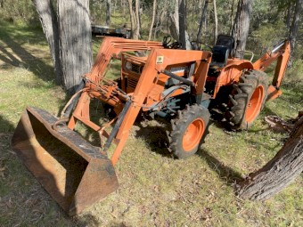 Kubota L245DT Tractor