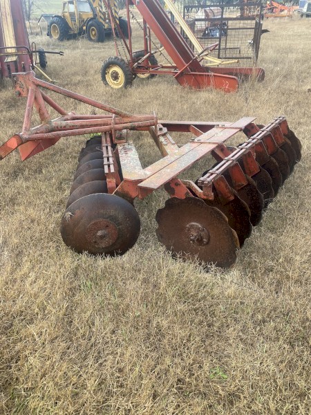  Massey Ferguson 34 Offset Disc Plough