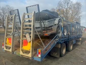 1998 J Smith & Sons JSDT-3-20 Tri Axle Dog Trailer