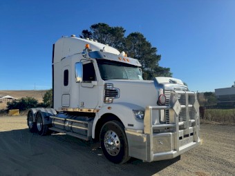 2012 Freightliner Coronado 122 6x4 Prime Mover