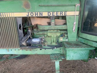 John Deere 4240 Tractor