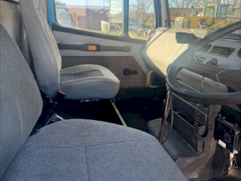 1997 Freightliner FL122 6x4 Tipper