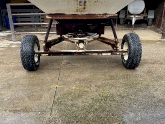 Crump Kurrajong 2000 Spreader