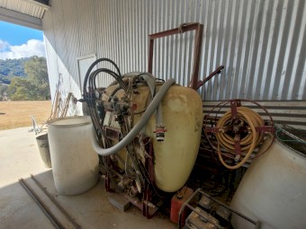 Hardi linkage sprayer