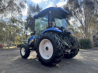 New Holland Boomer 4060 Cab Tractor
