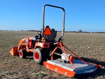 Kubota BX2370 4x4 Compact Utility Tractor + LA234 Loader/1200mm GP Bucket & Slasher