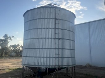 3 x 40TN Nelson grain silos