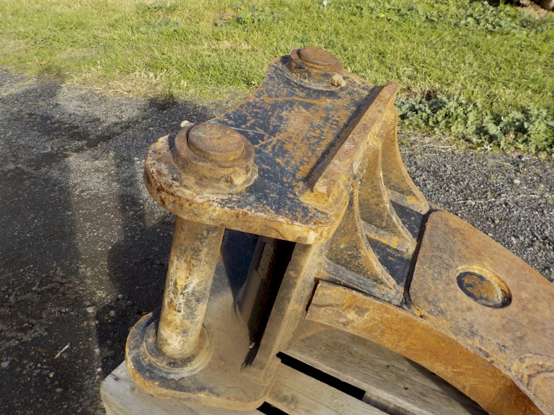 Near New 2023 Super Heavy Duty 30 Tonne Excavator Ripper Attachment