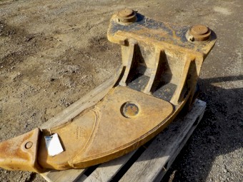 Near New 2023 Super Heavy Duty 30 Tonne Excavator Ripper Attachment