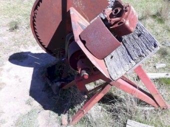 Massey Ferguson Wood Saw