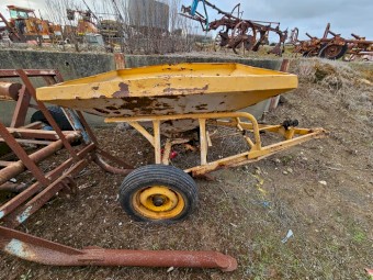 Trailing Super & Fertiliser Spreader