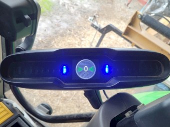 Topcon X25 GPS Guidance system with Lightbar.