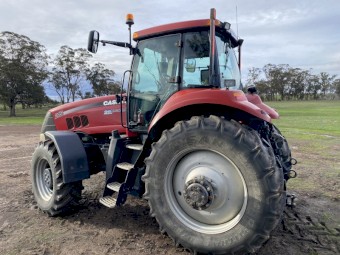 2008 Case IH Magnum 215 Tractor with GPS