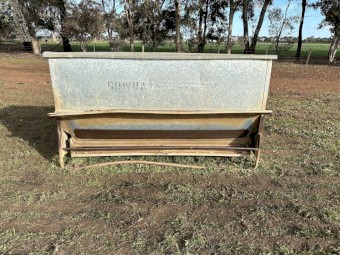 Cowra lick feeders 