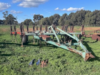 Horwood Bagshaw Chisel Plough