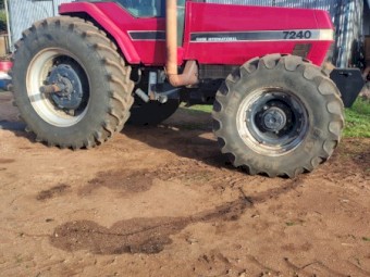 1995 Case IH Magnum 7240 Tractor