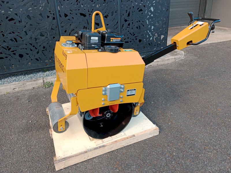 25KN Vibrating Drum Roller - Electric Start