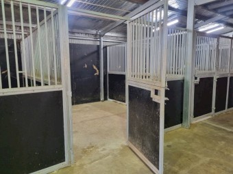 Classic Stables, 2017, 5 conjoined modular Stable Boxes