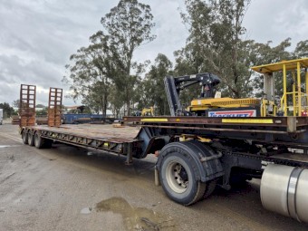 1989 Lusty Low Loader Semi Trailer