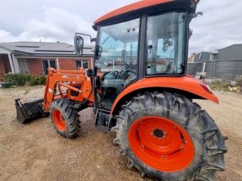 Kioti RX6010 Tractor with Cabin, Loader and 4-1 Bucket