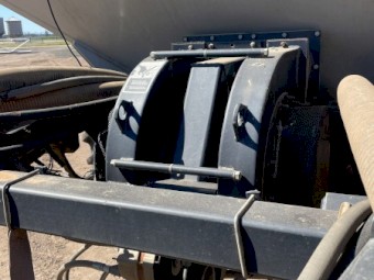 2012 Flexicoil 2340 Trailing Air Cart