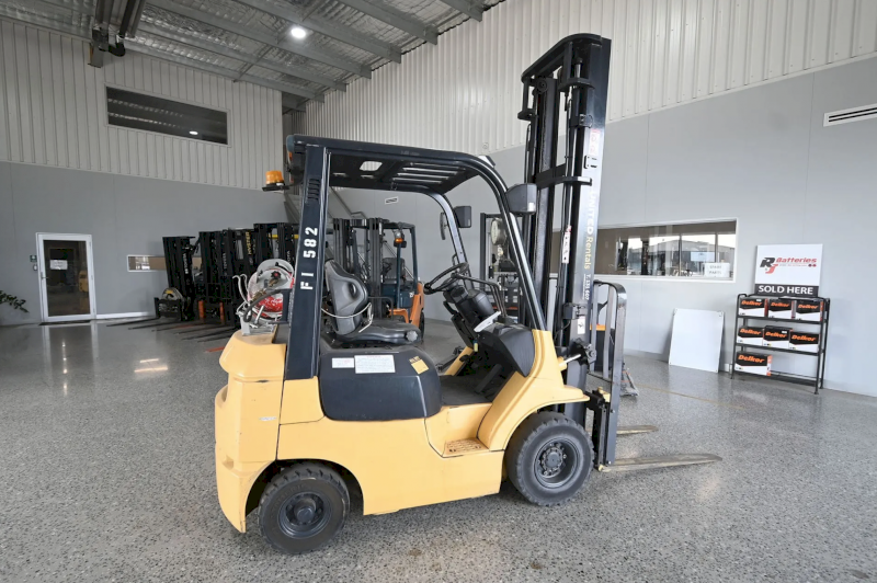 Toyota 1.8T LPG Yellow