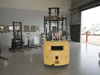 Toyota 1.8T LPG Yellow