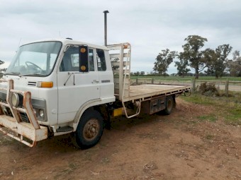 1981 Isuzu SBR 422 Tray Truck